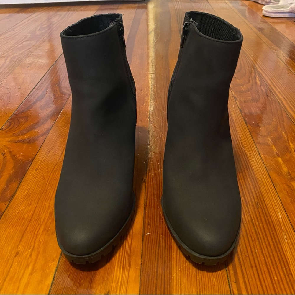 Kelly & Katie booties